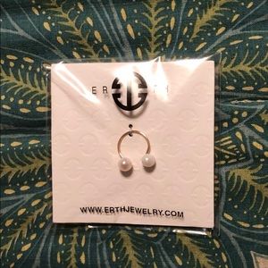 ERTH 14k gold rig and freshwater pearls